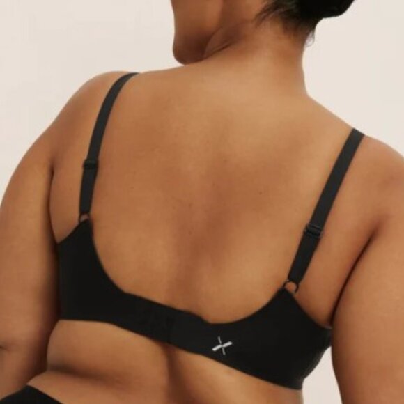 Knix Black Wireless Bra - Picture 10 of 11